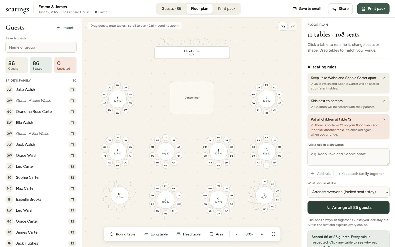 A wedding floor plan with round tables, a dance floor and a bar in the seatings app